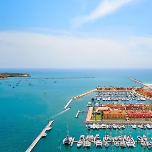 Nh Marina Hotell